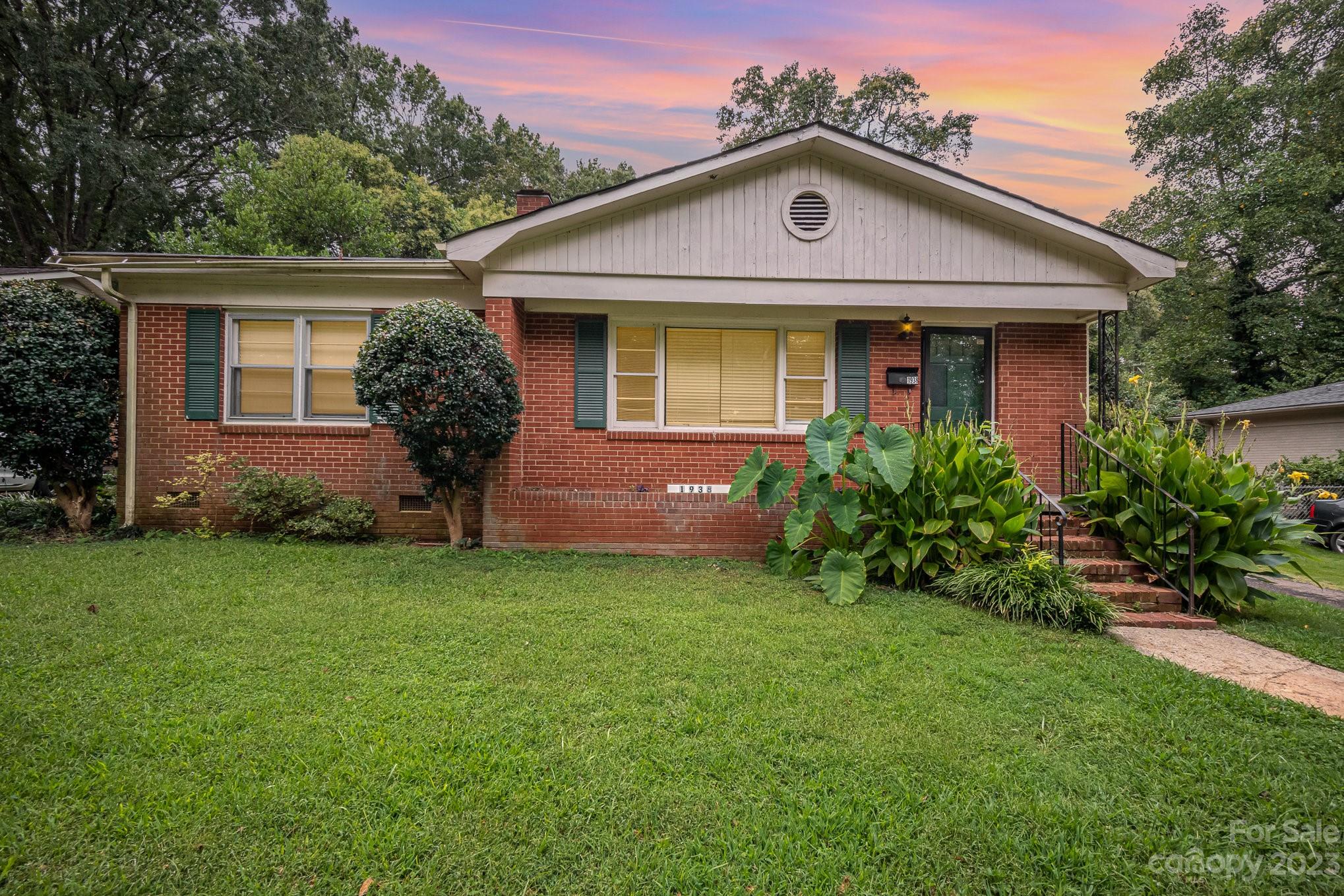 1938 Sandhurst Drive Charlotte NC 28205