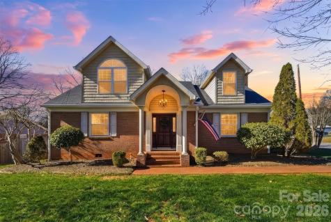 1002 S Brady Avenue Newton NC 28658