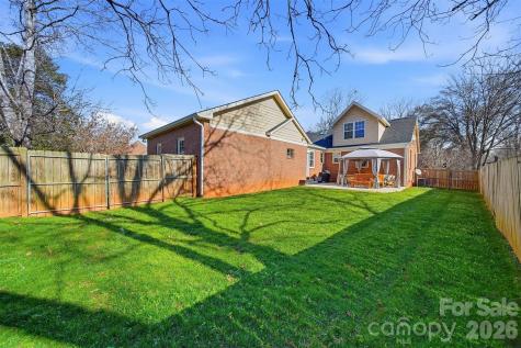 1002 S Brady Avenue Newton NC 28658