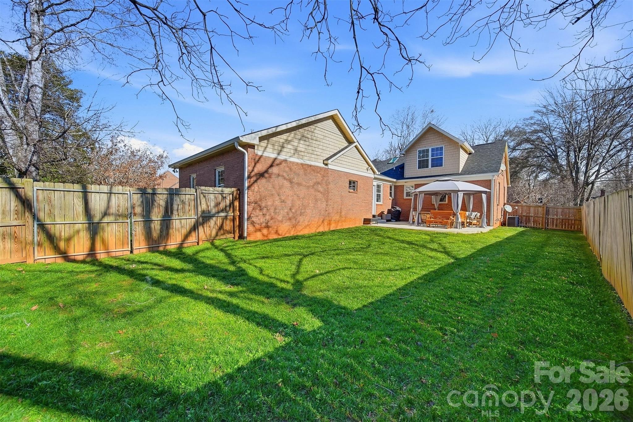 1002 S Brady Avenue Newton NC 28658