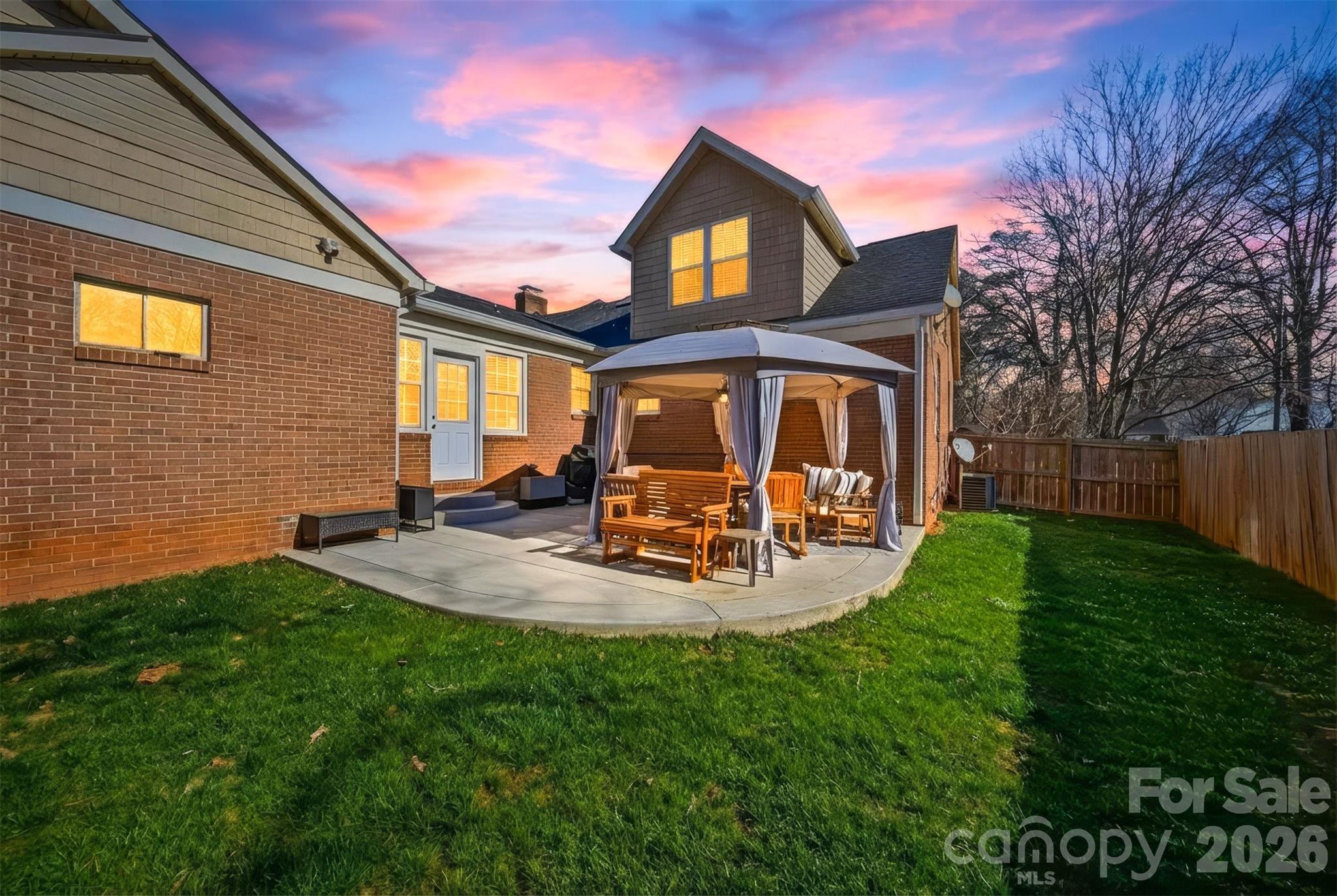 1002 S Brady Avenue Newton NC 28658