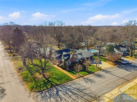 1002 S Brady Avenue Newton NC 28658