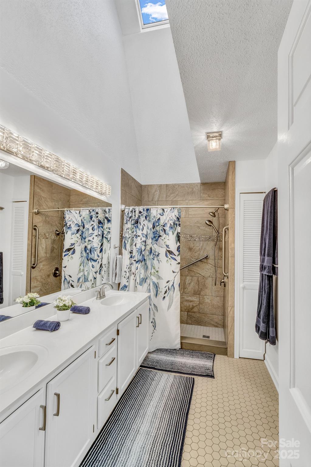 121 Cimarron Drive Asheville NC 28803