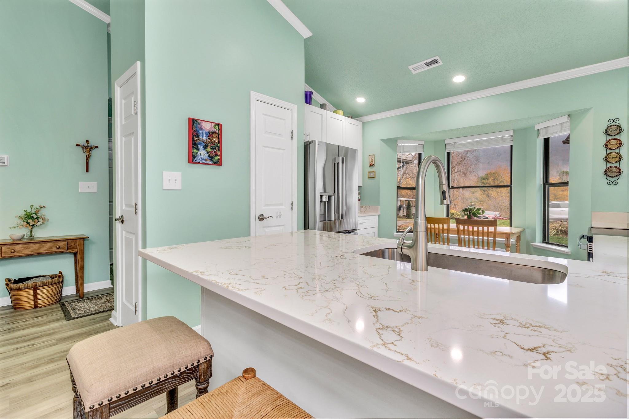 121 Cimarron Drive Asheville NC 28803