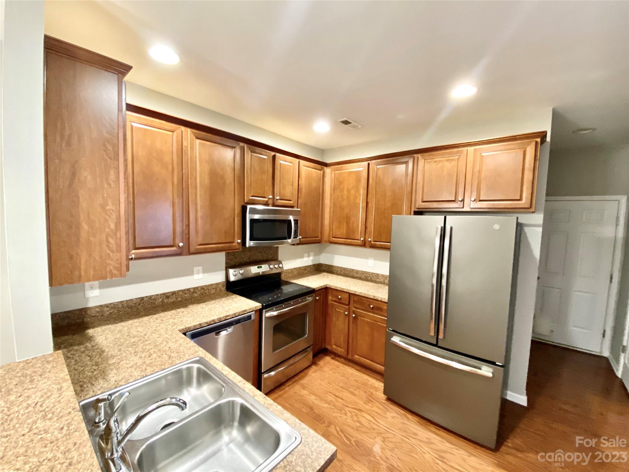 5621 Tipperlinn Way Charlotte NC 28278