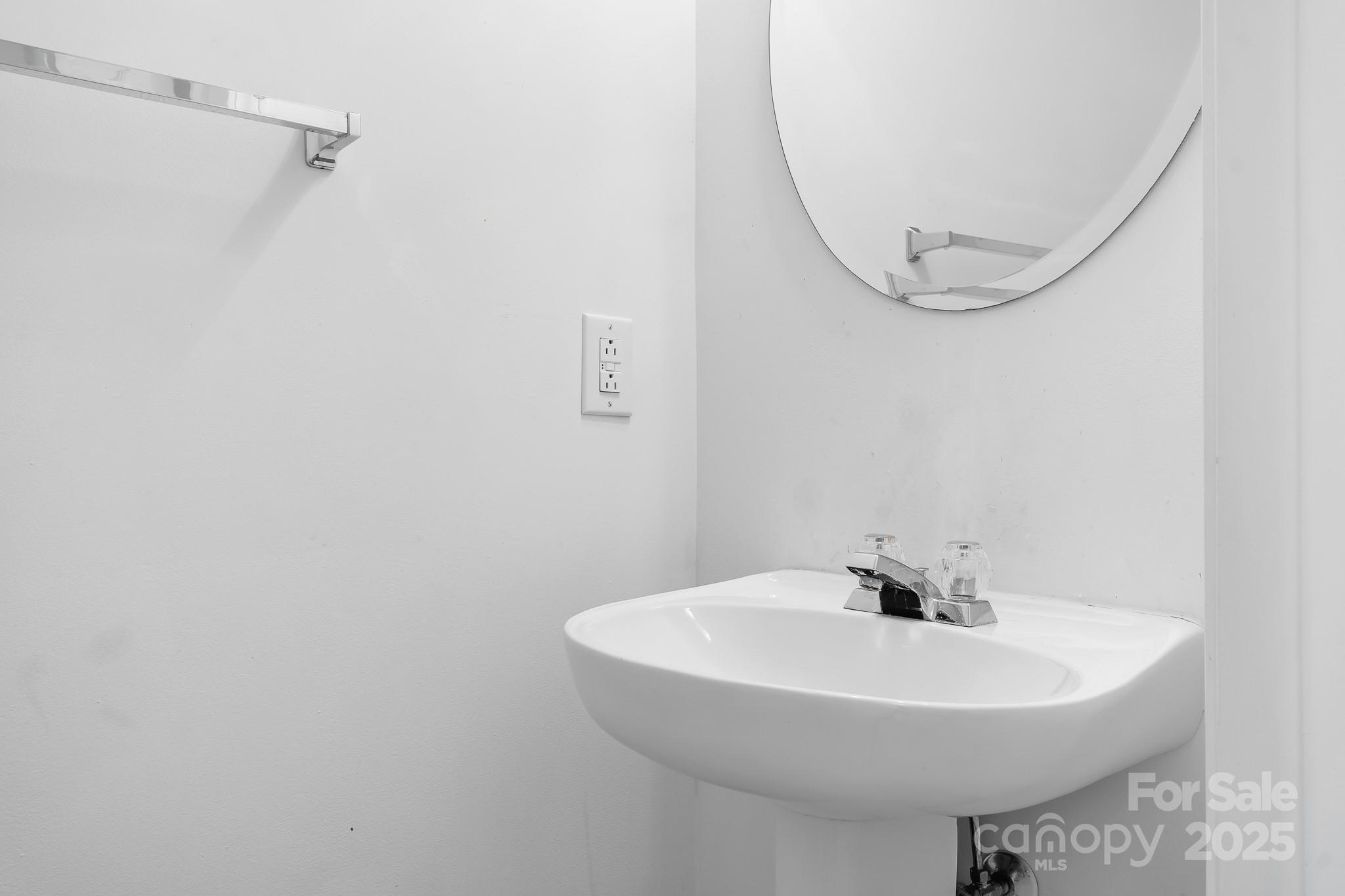 8834 Meadowmont View Drive Charlotte NC 28269
