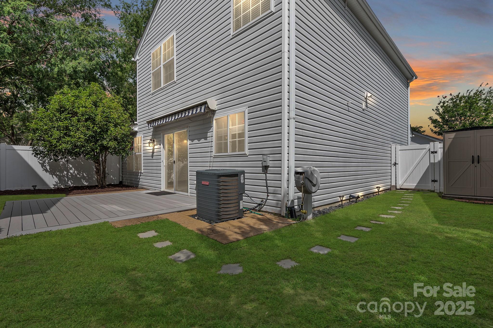 8834 Meadowmont View Drive Charlotte NC 28269