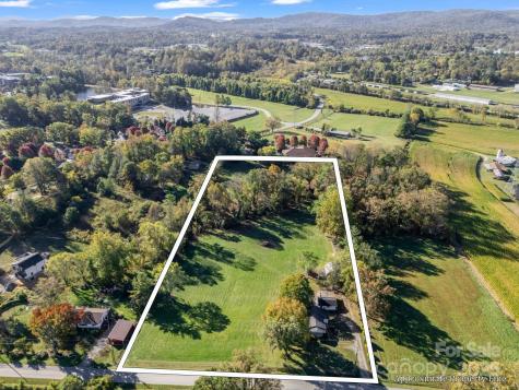 628 New Hope Road Flat Rock NC 28731