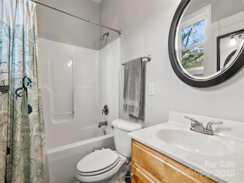 73 Honeysuckle Lane Asheville NC 28806