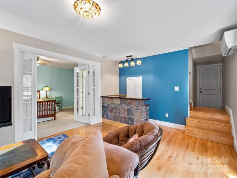 73 Honeysuckle Lane Asheville NC 28806