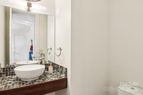 12 Mayfield Road Asheville NC 28804