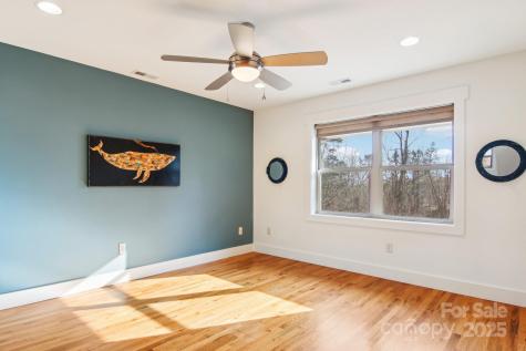 12 Mayfield Road Asheville NC 28804