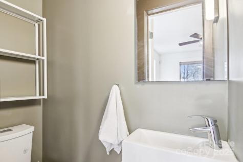 12 Mayfield Road Asheville NC 28804