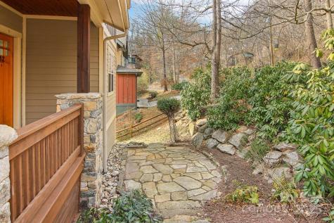 12 Mayfield Road Asheville NC 28804