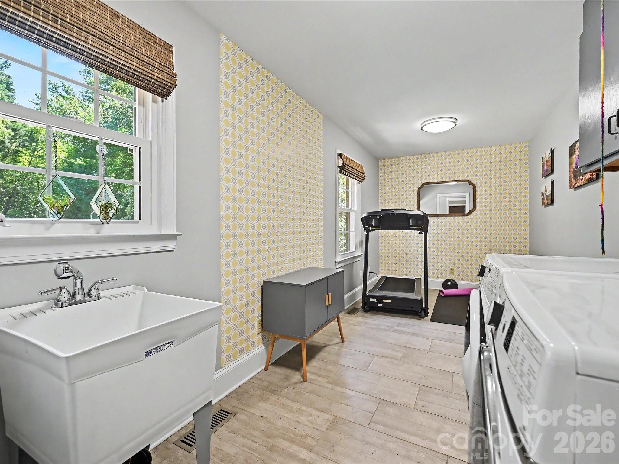 6304 Dovefield Road Charlotte NC 28277