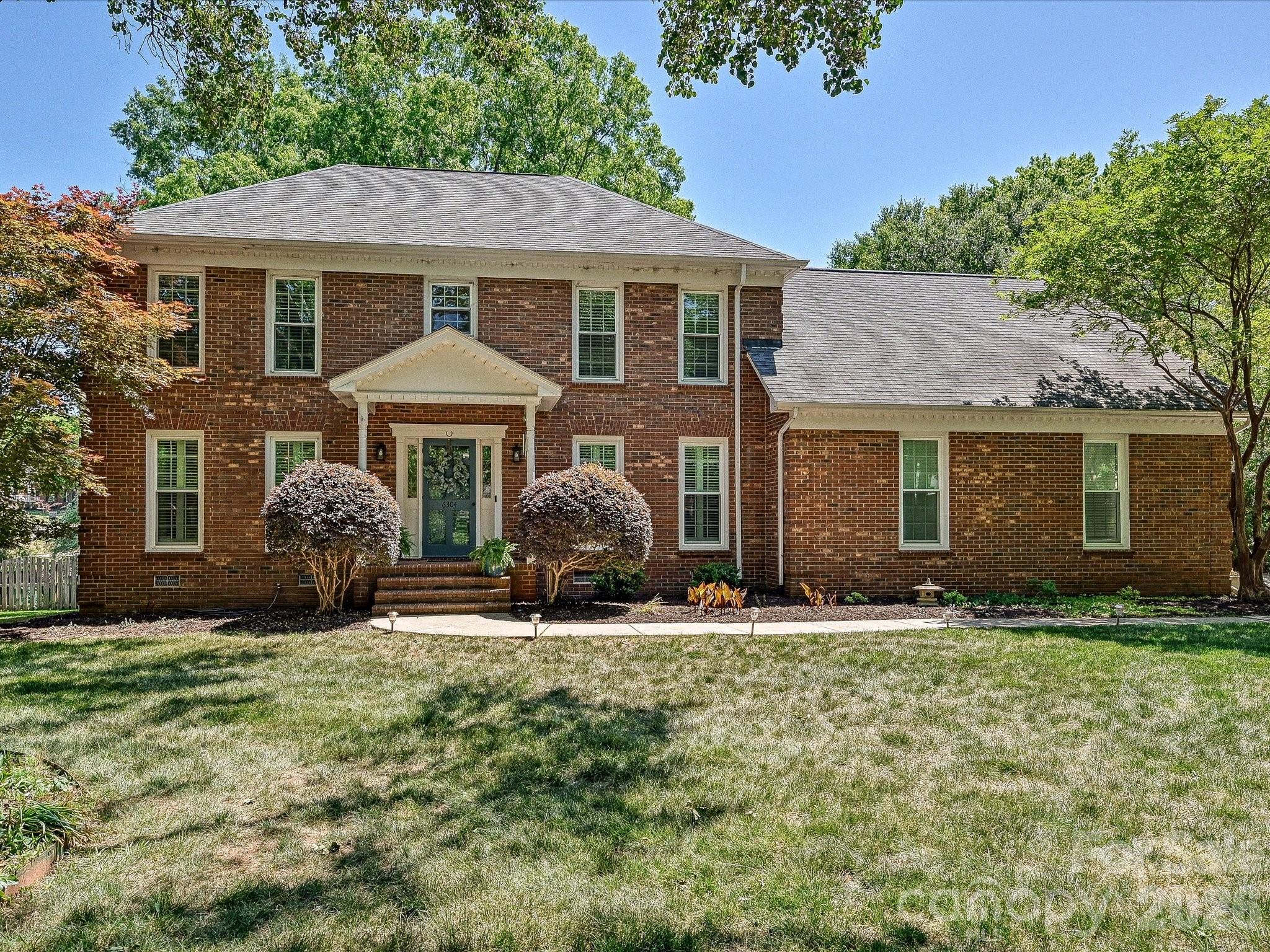 6304 Dovefield Road Charlotte NC 28277