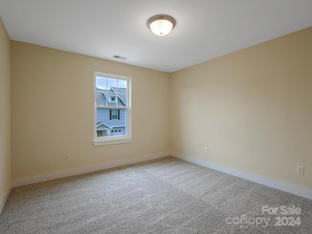 104 Monmouth Way Candler NC 28715