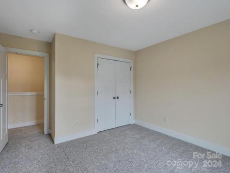 104 Monmouth Way Candler NC 28715