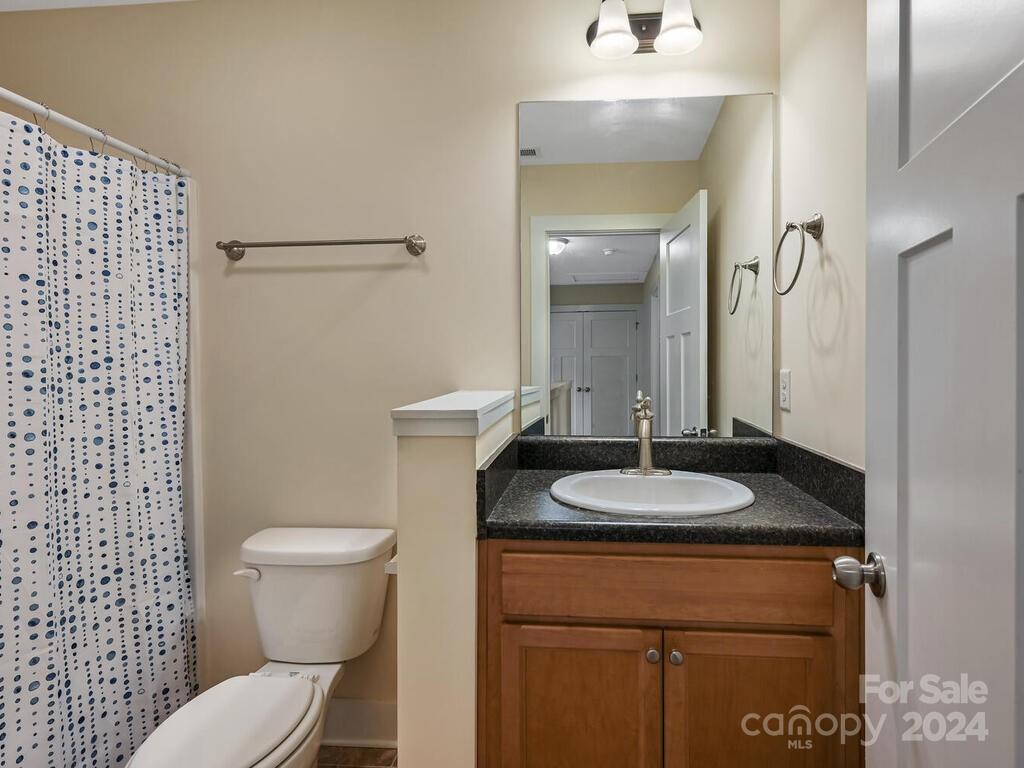 104 Monmouth Way Candler NC 28715