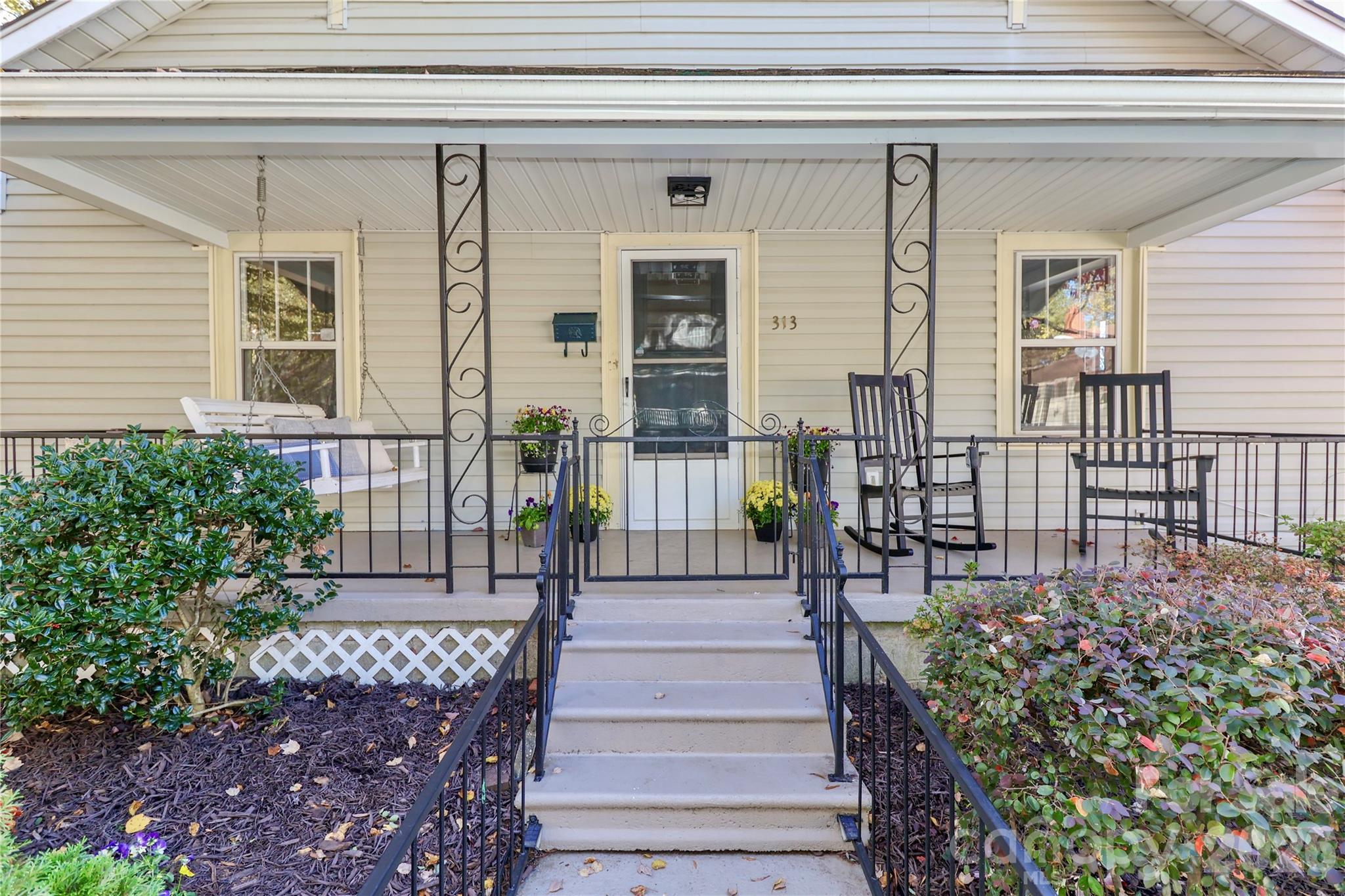 313 Dingler Avenue Mooresville NC 28115