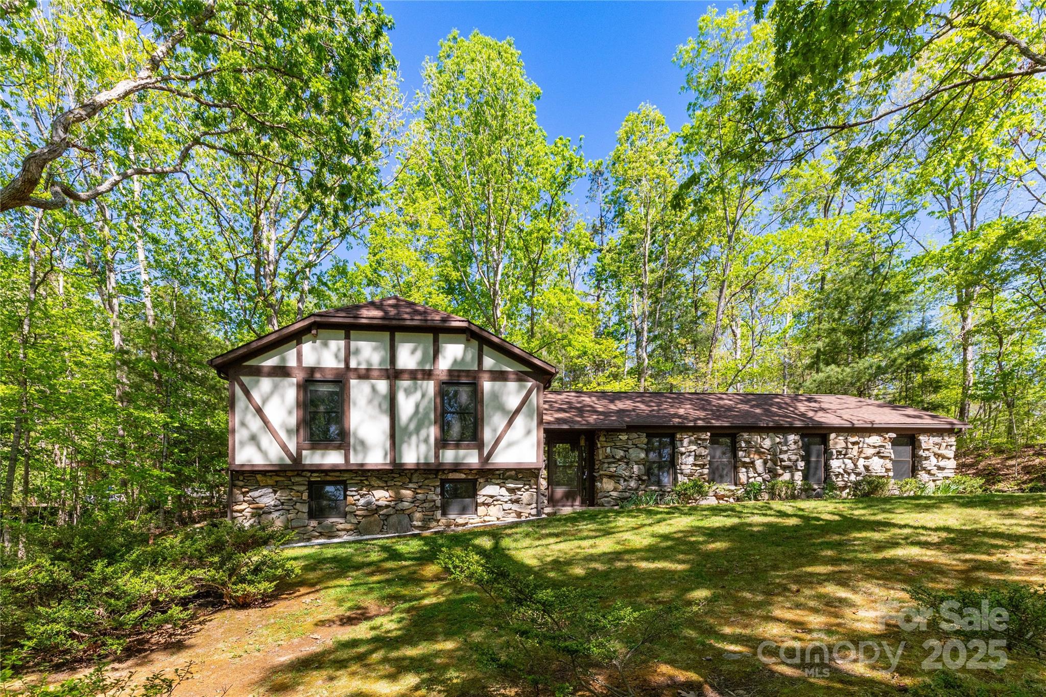 6 Woodmere Drive Arden NC 28704