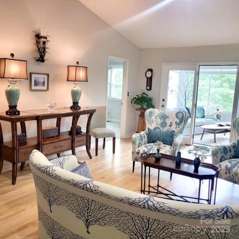 35 Cedarcliff Circle Asheville NC 28803