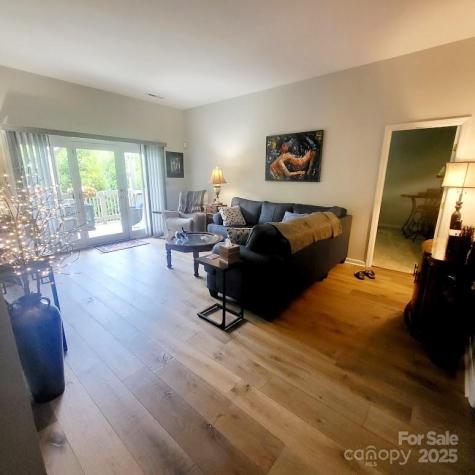 35 Cedarcliff Circle Asheville NC 28803