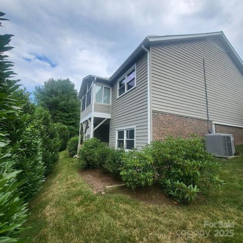 35 Cedarcliff Circle Asheville NC 28803