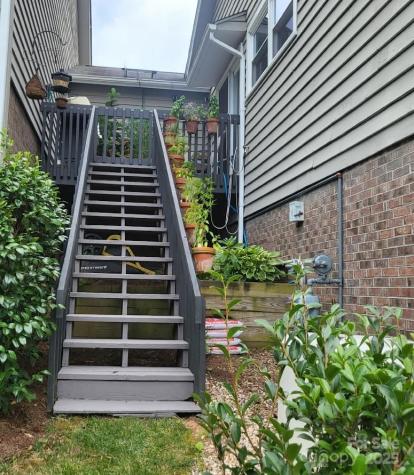 35 Cedarcliff Circle Asheville NC 28803