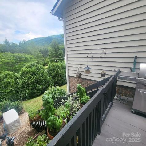 35 Cedarcliff Circle Asheville NC 28803