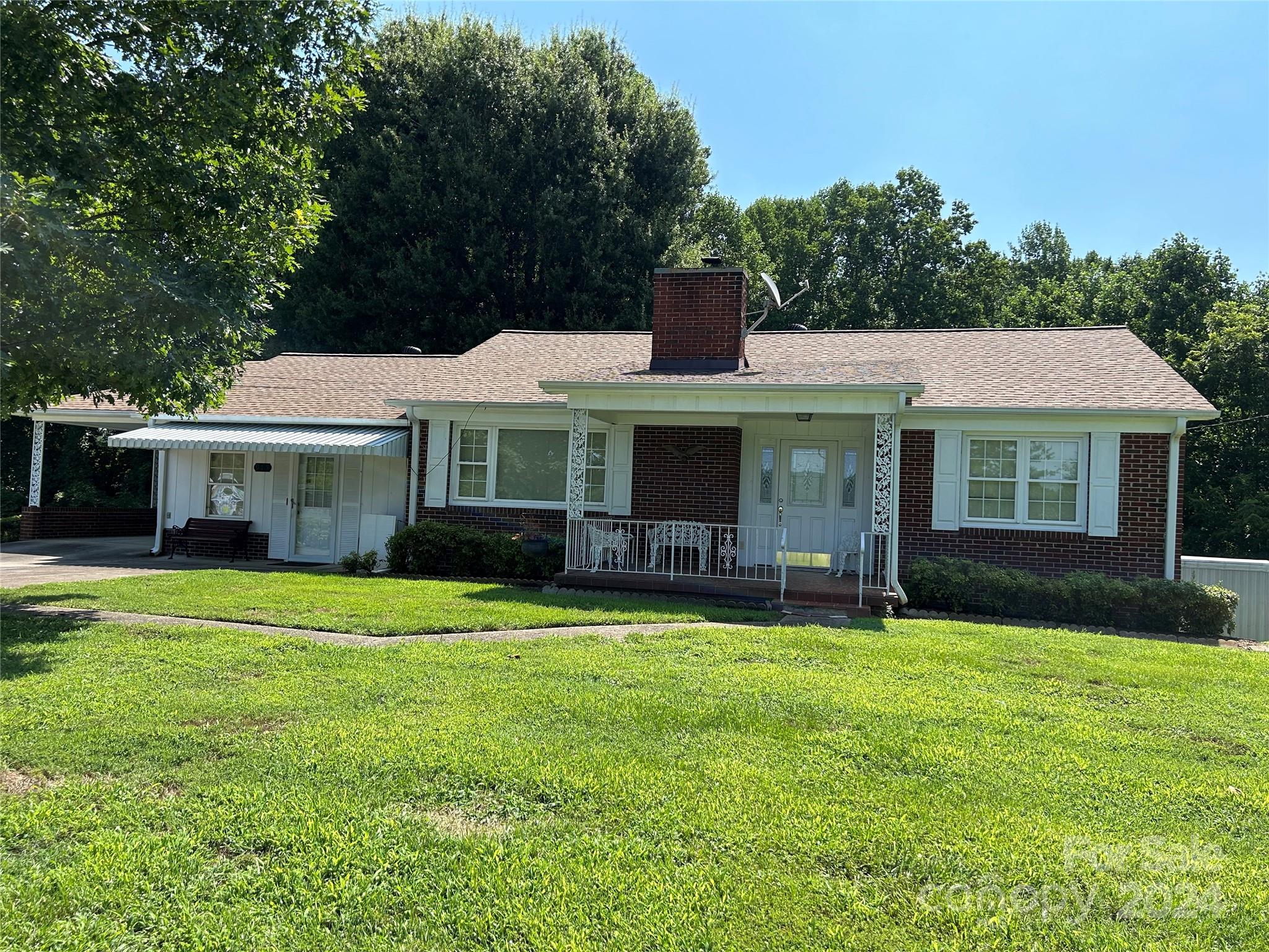 915 37th Street SW Hickory NC 28602
