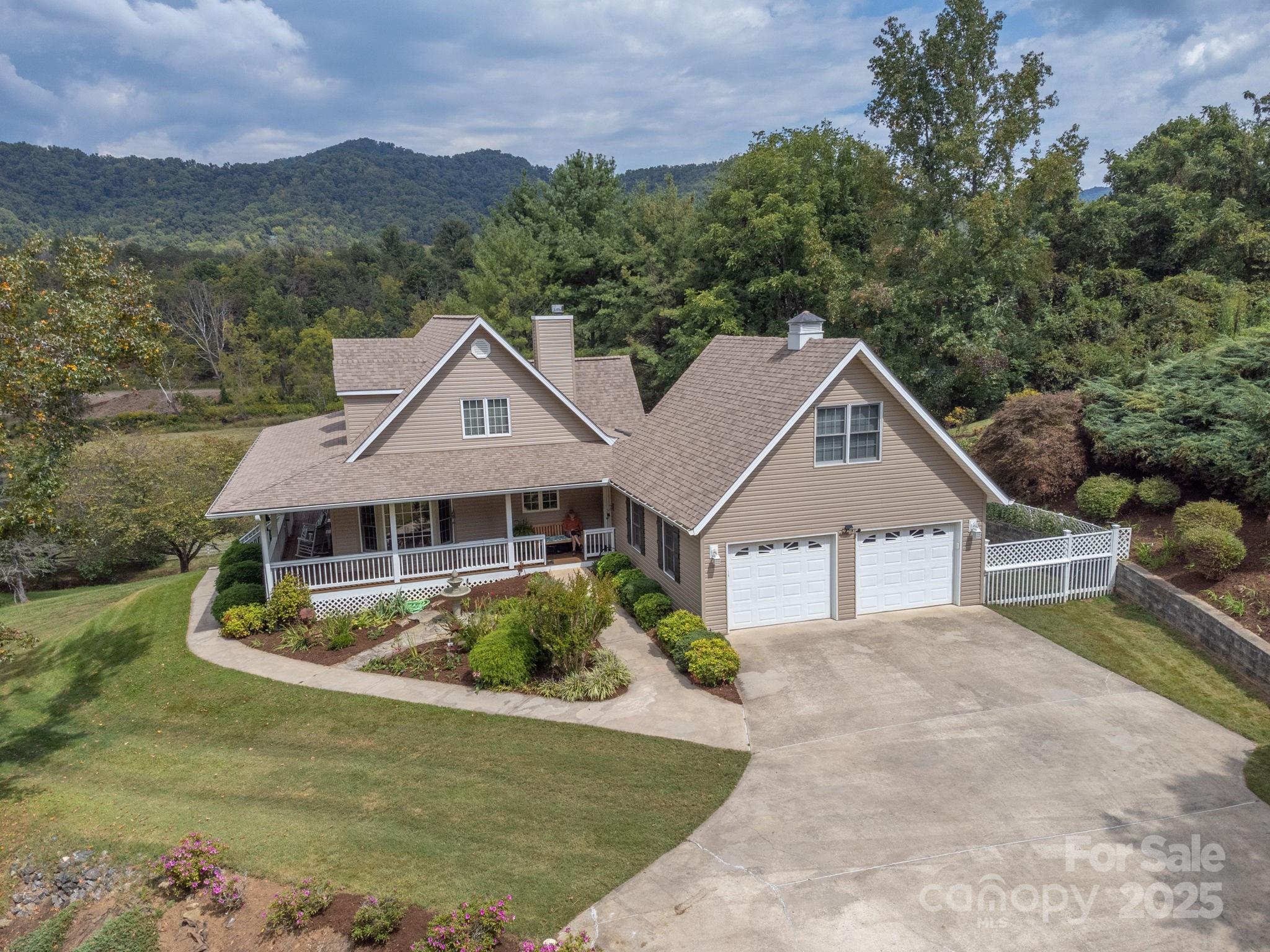 26 Horseshoe Trail Barnardsville NC 28709