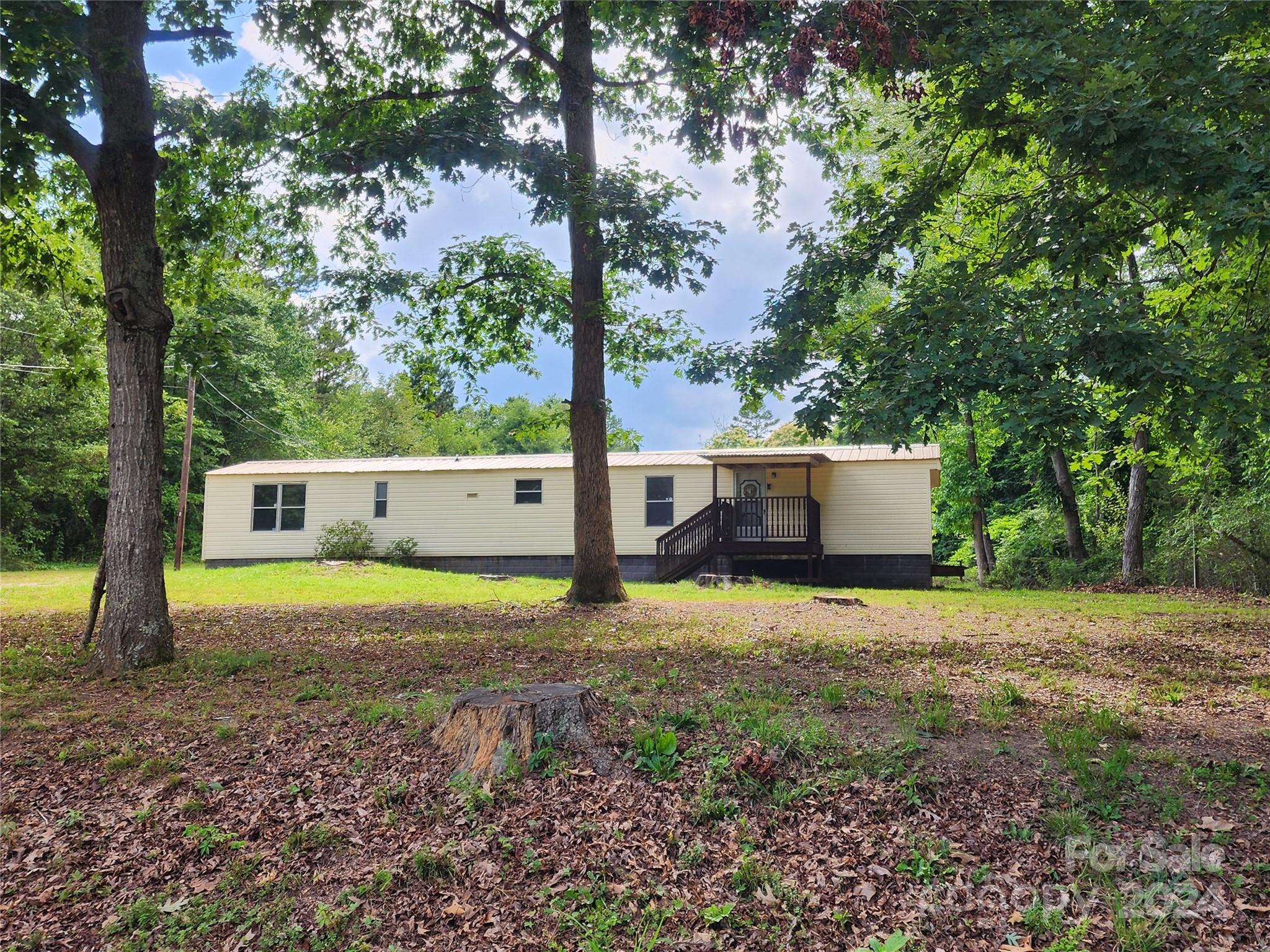 2767 Burnt Leaf Lane Newton NC 28658
