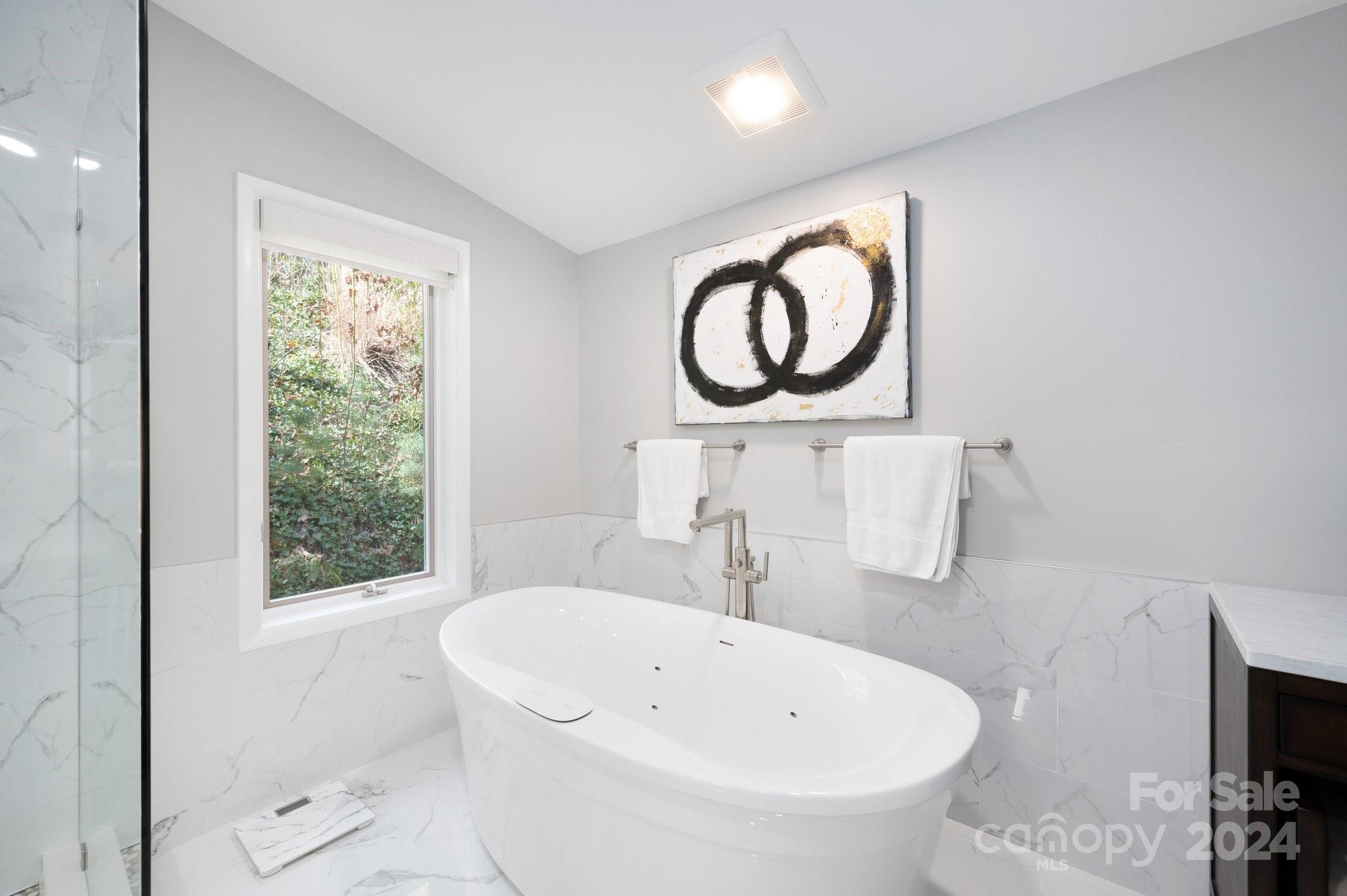 16 Brookwood Road Asheville NC 28804