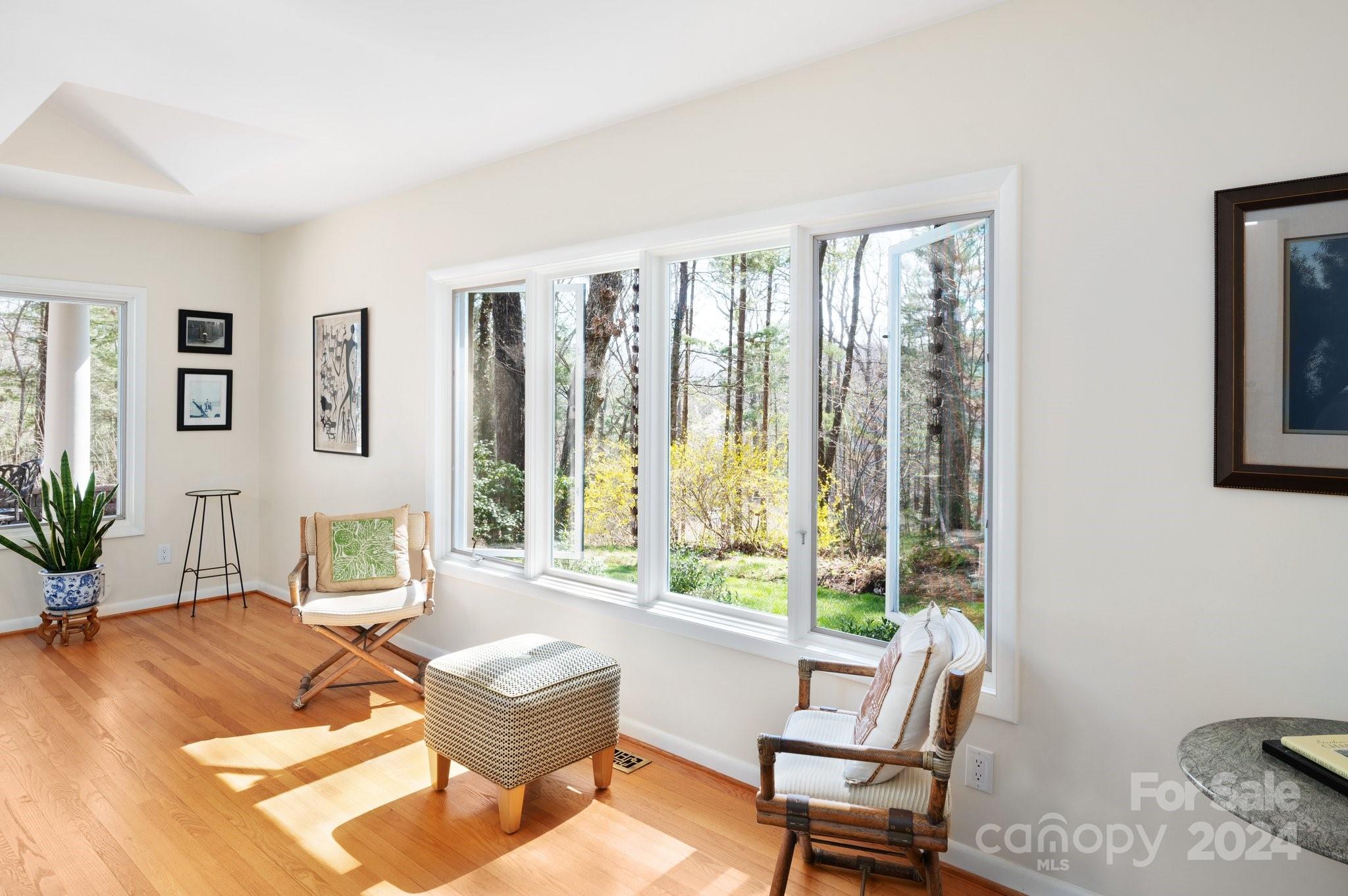 16 Brookwood Road Asheville NC 28804