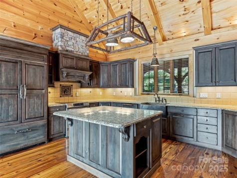 514 Eagle Lake Drive Brevard NC 28712
