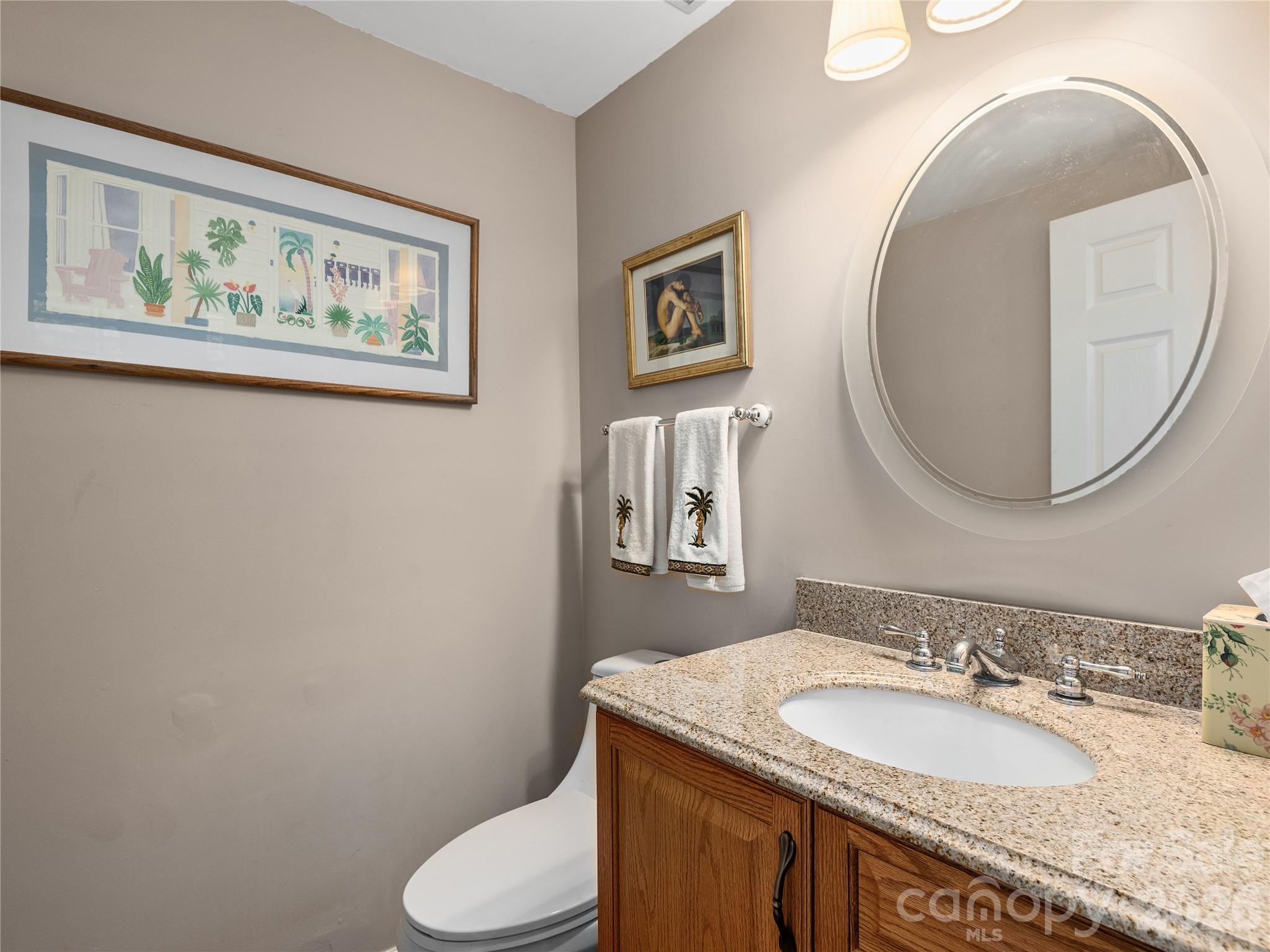 142 Twin Lakes Drive Candler NC 28715