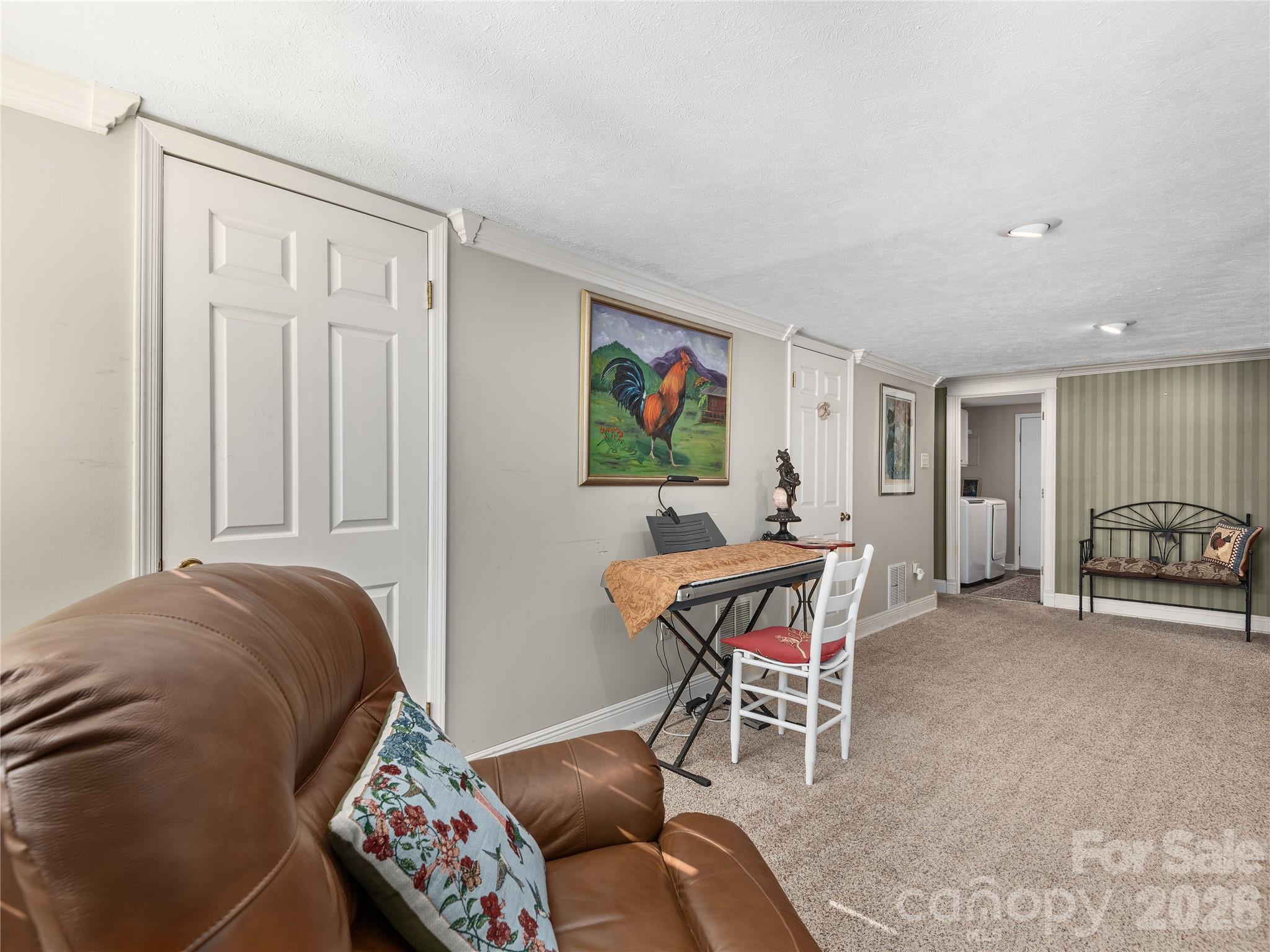 142 Twin Lakes Drive Candler NC 28715