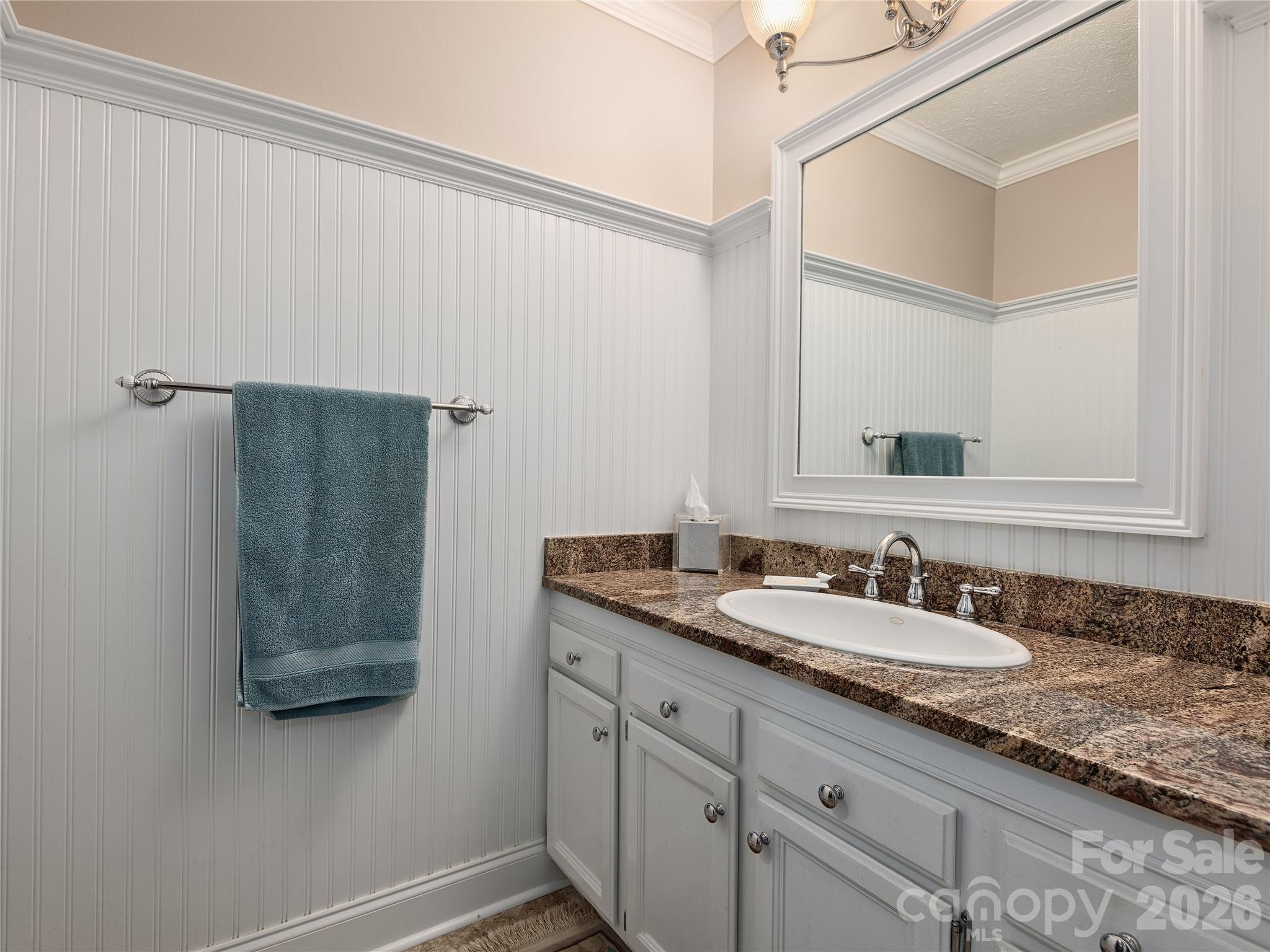 142 Twin Lakes Drive Candler NC 28715