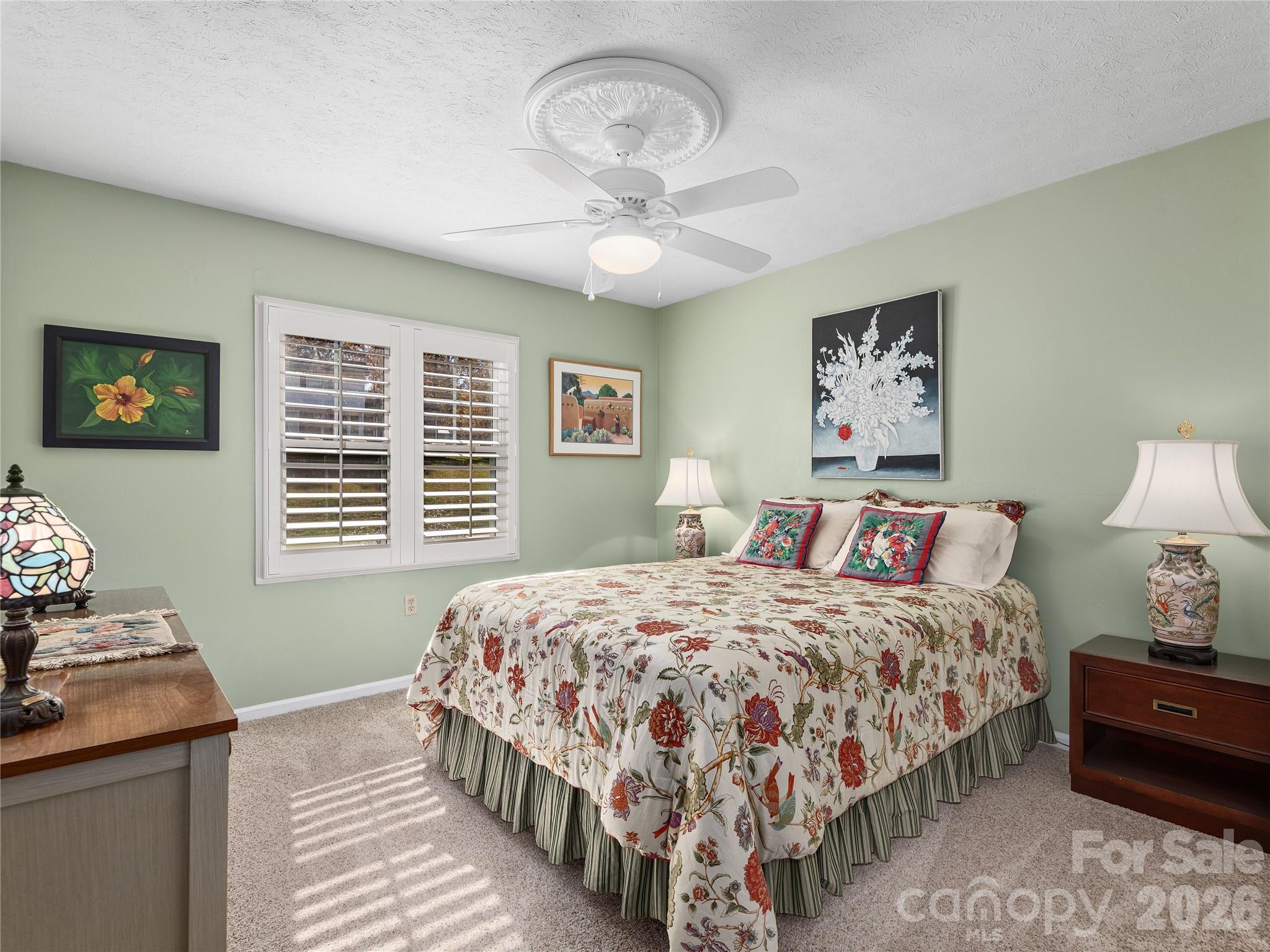 142 Twin Lakes Drive Candler NC 28715
