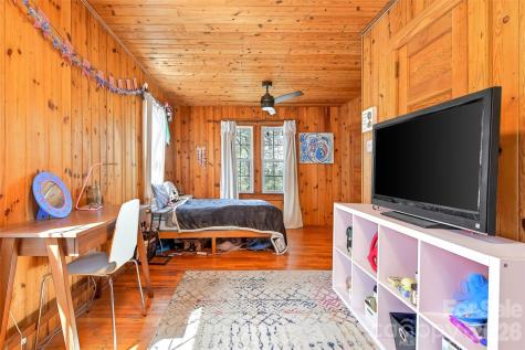 32 Tucker Road Black Mountain NC 28711