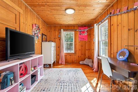 32 Tucker Road Black Mountain NC 28711