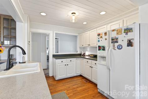 32 Tucker Road Black Mountain NC 28711