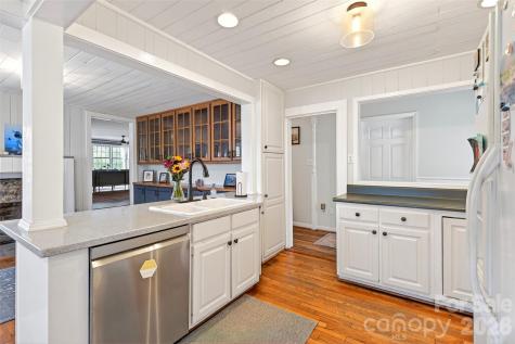 32 Tucker Road Black Mountain NC 28711