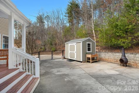 65 Lawson Ridge Road Leicester NC 28748