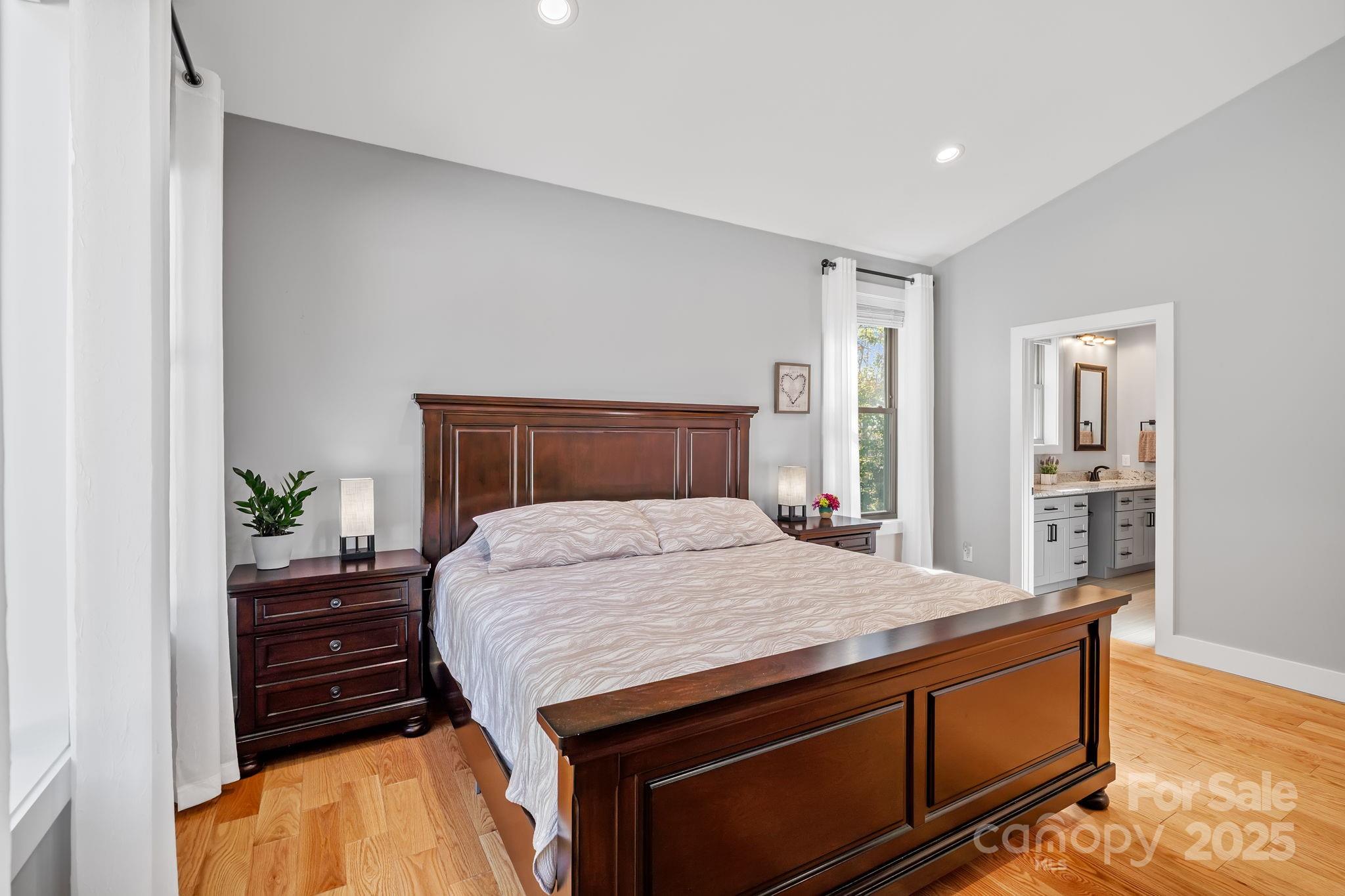 22 Governors View Road Asheville NC 28805