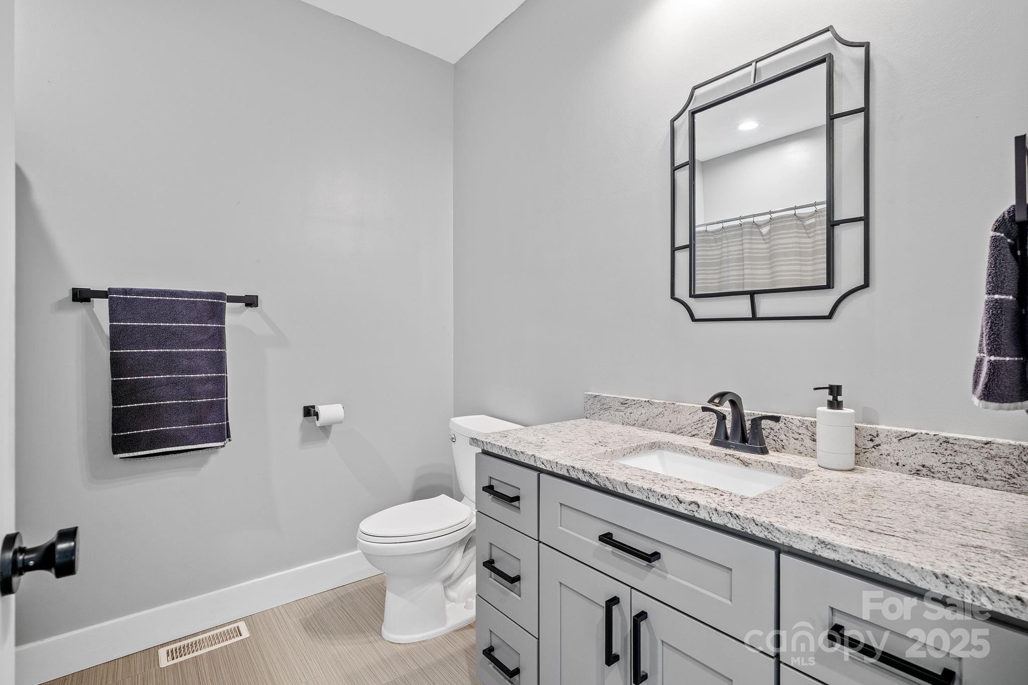 22 Governors View Road Asheville NC 28805