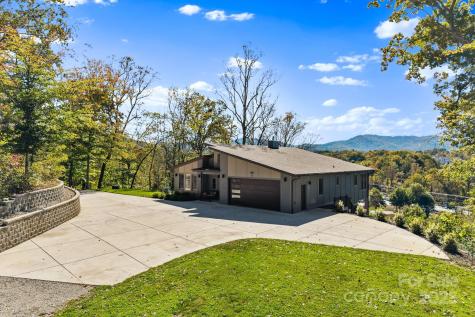22 Governors View Road Asheville NC 28805