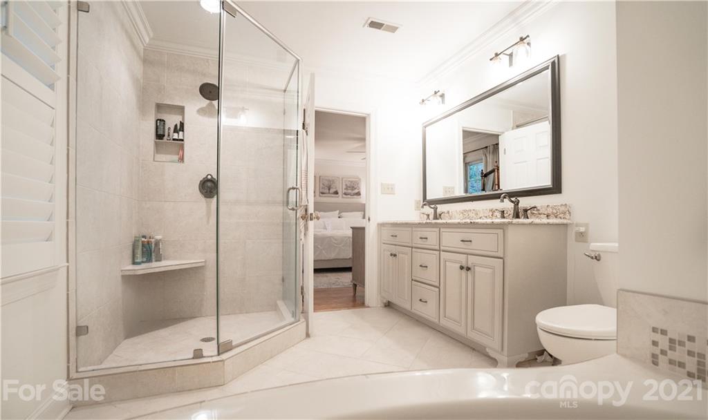2829 Cross Country Road Charlotte NC 28270