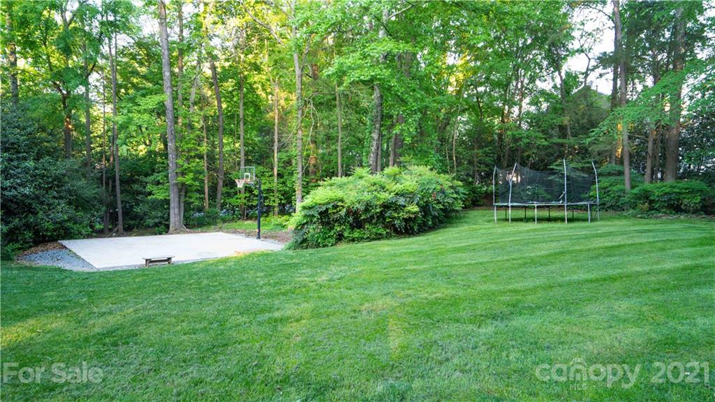 2829 Cross Country Road Charlotte NC 28270